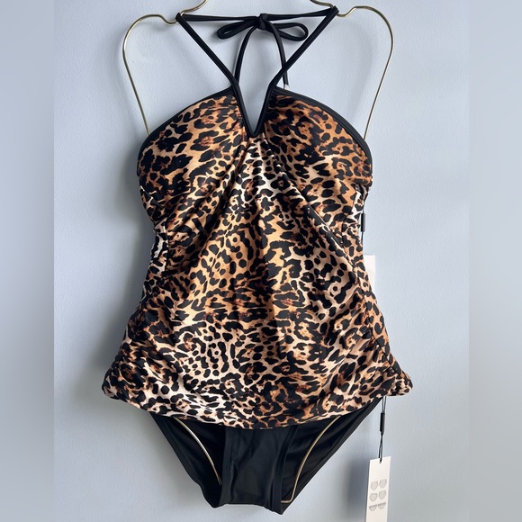 Calvin Klein Animal-Print V-Wire Bandeau Halter Tankini Top